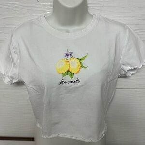NWOT cropped Tee Limoncello script size XL